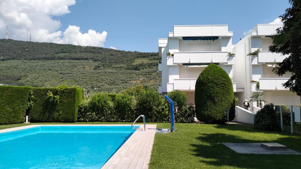 Casa Emi W/swimming Pool & Private Garden Appartamento Riva del Garda